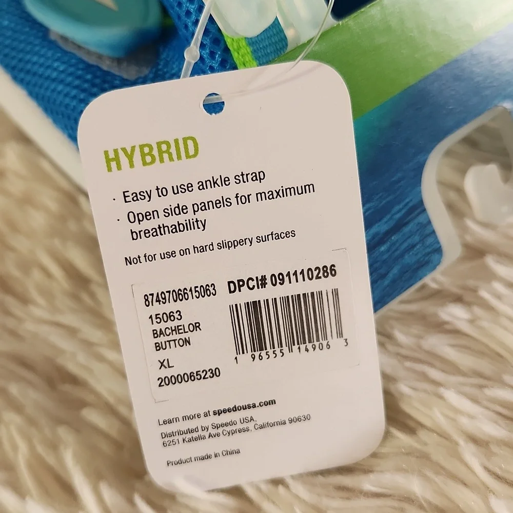 Speedo nwt size